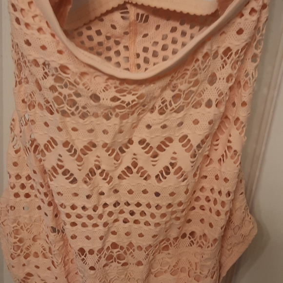 Bathing Suit - Picture 6 of 9